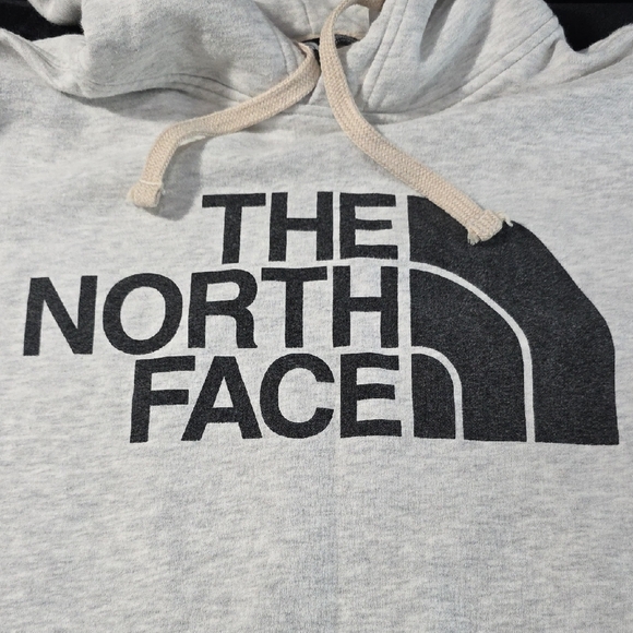 The North Face Heather Gray Hoodie - Picture 4 of 10